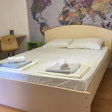 Skopje&Friends Central App מראה חיצוני תמונה